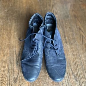 Cloudsteppers Navy blue suede wedges heel boots